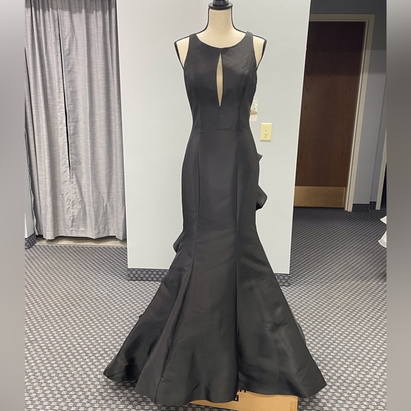 Black Formal Dress with illusion back & train - Picture 1 of 9